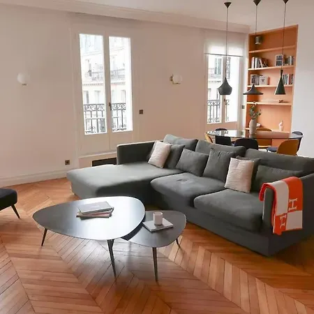 Montaigne Dream Duplex 4br 8p Triangle D'or Apartment *