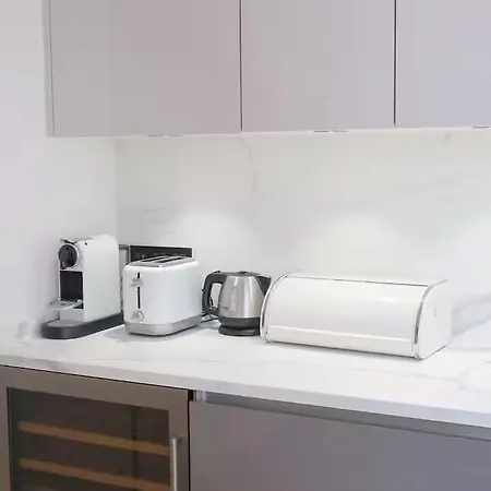 Montaigne Dream Duplex 4br 8p Triangle D'or * Paris