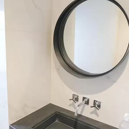Montaigne Dream Duplex 4br 8p Triangle D'or Apartment Paris