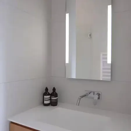 Apartment Montaigne Dream Duplex 4br 8p Triangle D'or